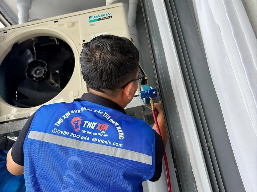 Tháo dàn nóng điều hòa
