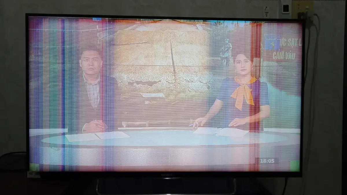 Sửa tivi bị sọc màn hình