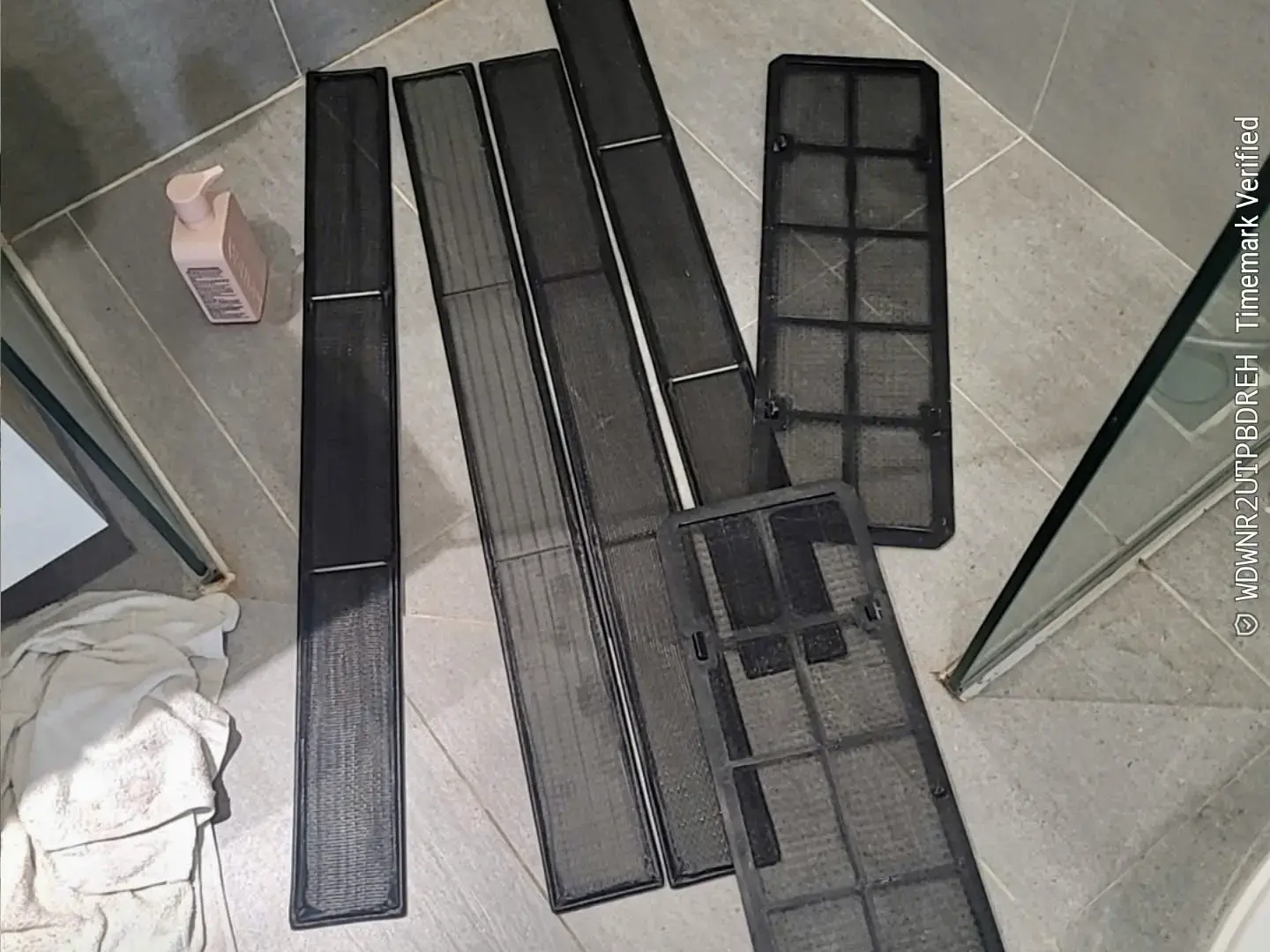 Vệ Sinh Điều Hòa Treo Tường