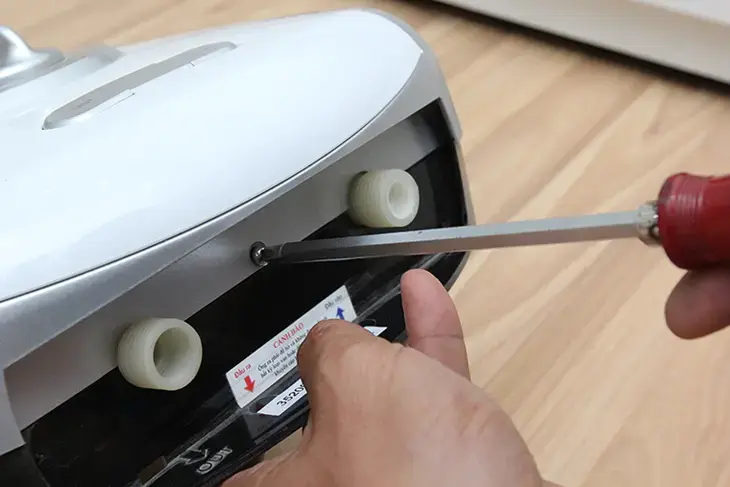 Lắp máy nước nóng