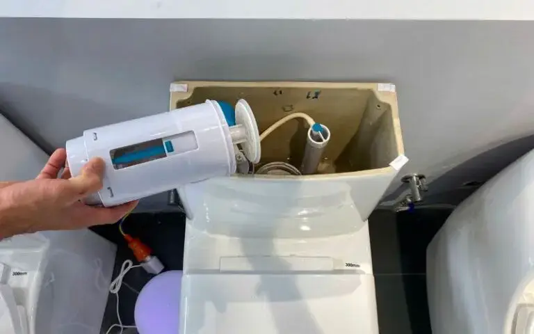 Sửa phao bồn cầu