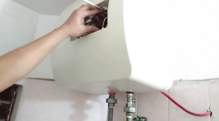Thay thế công tắc máy nước nóng