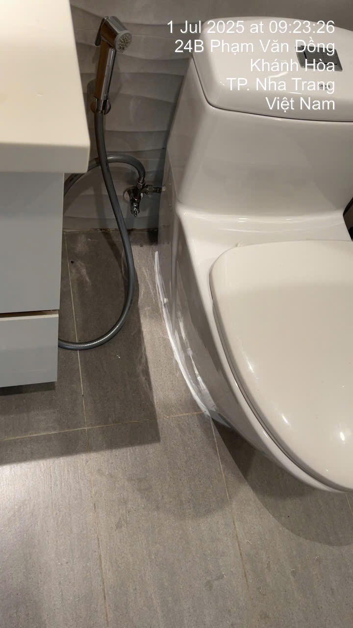 Sửa bồn cầu bị hôi (bồn cầu sạch)