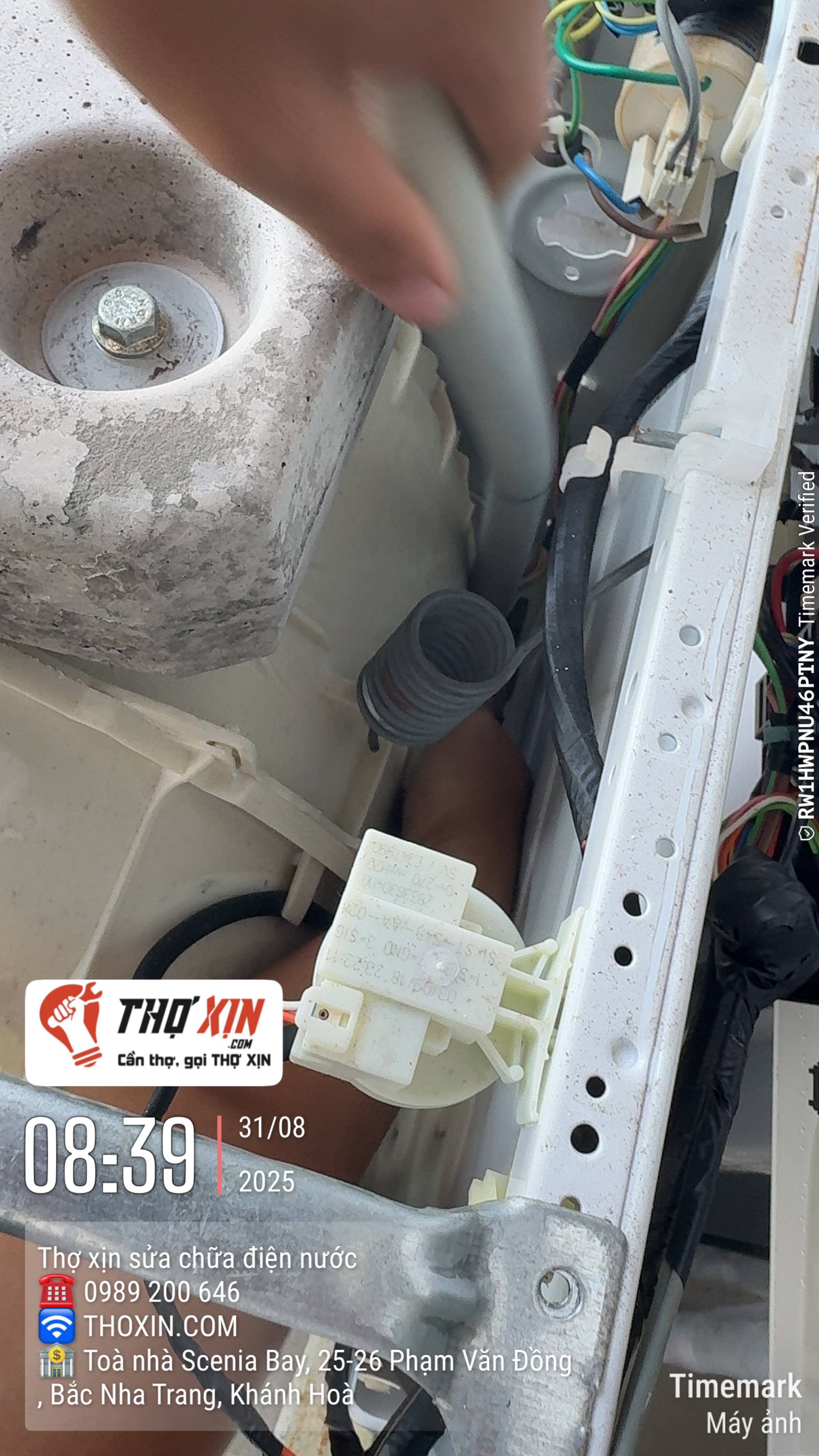 Vệ sinh máy giặt lồng ngang 8-12 Kg