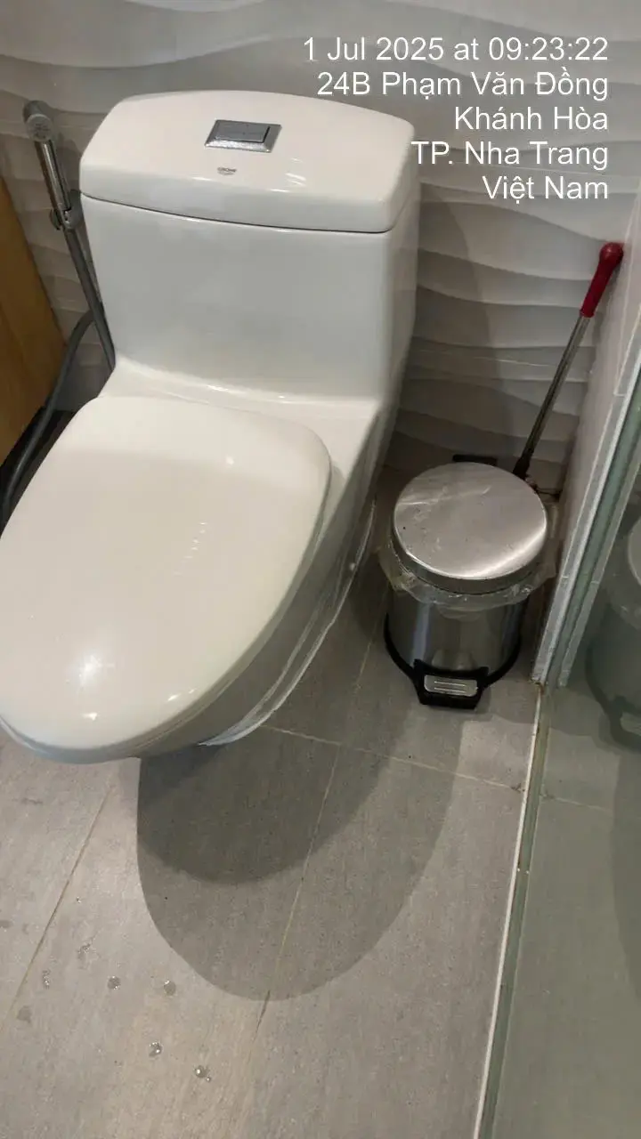 Sửa bồn cầu bị hôi (bồn cầu sạch)