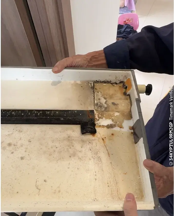 Sửa lỗi tắc đường thoát nước ngưng A3