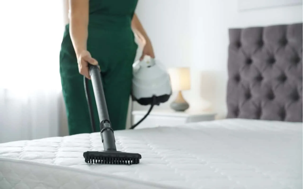 Giặt khô nệm bằng máy giặt khô, sây khô
