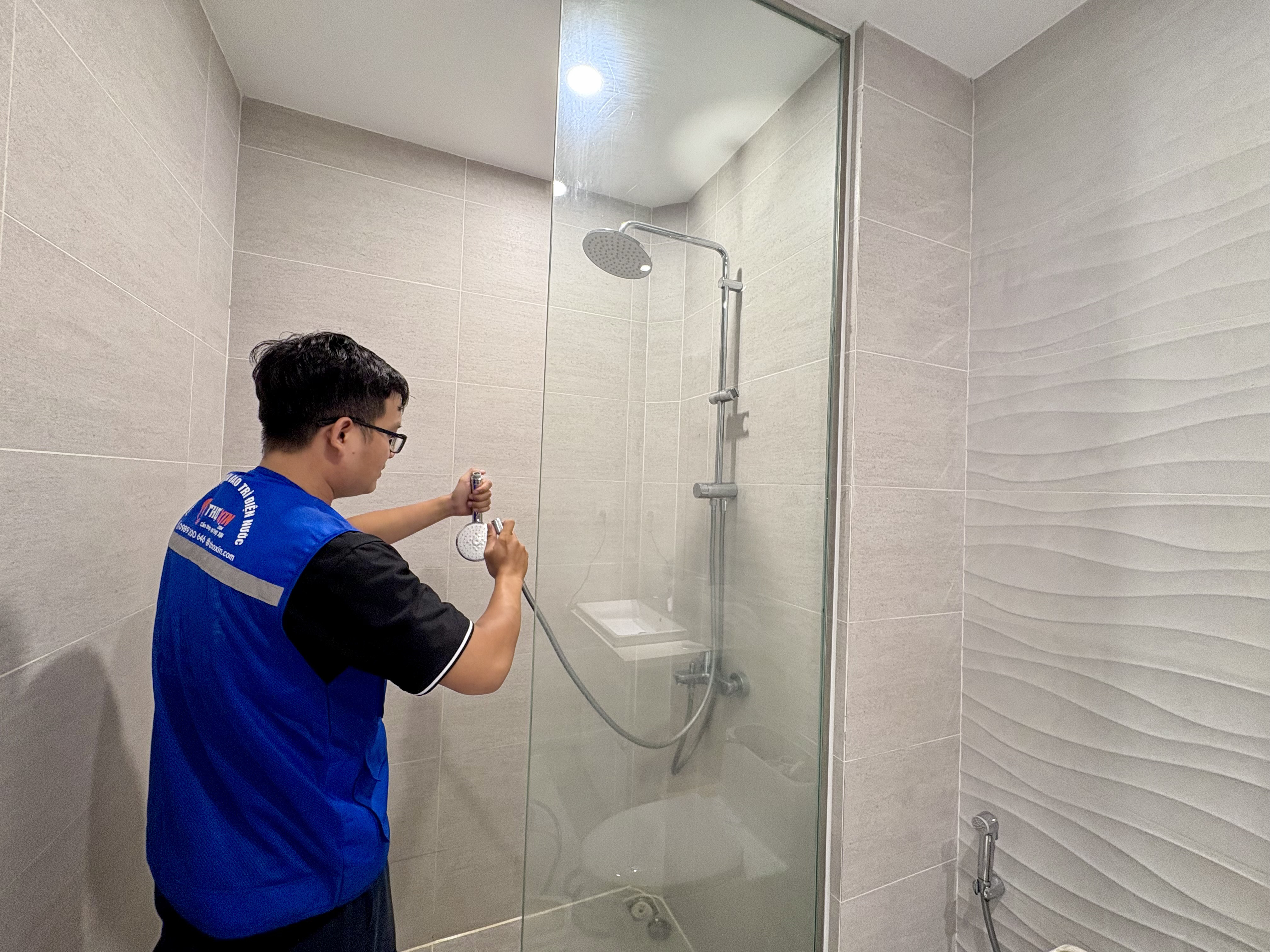 Lắp đặt thiết bị nước