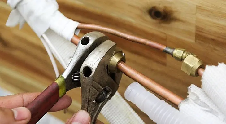 Tháo dàn nóng điều hòa